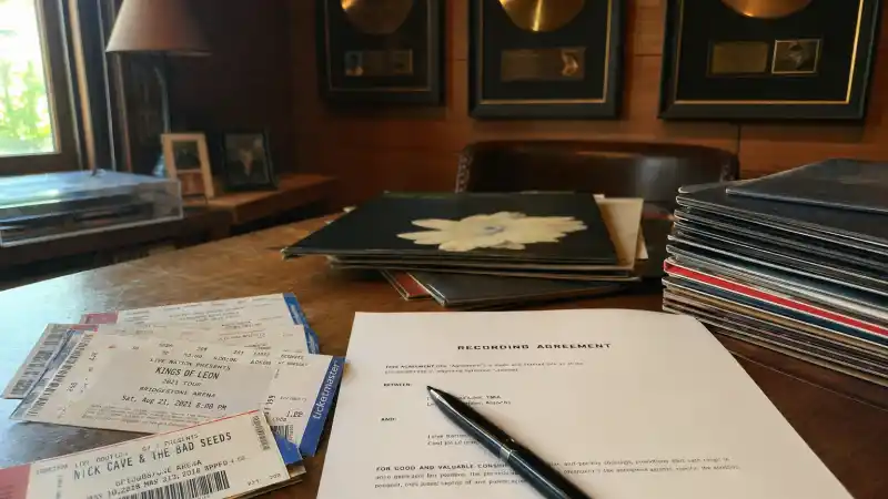 Recording agreement contract and gold records — Taylor Swift non-recoupable deal