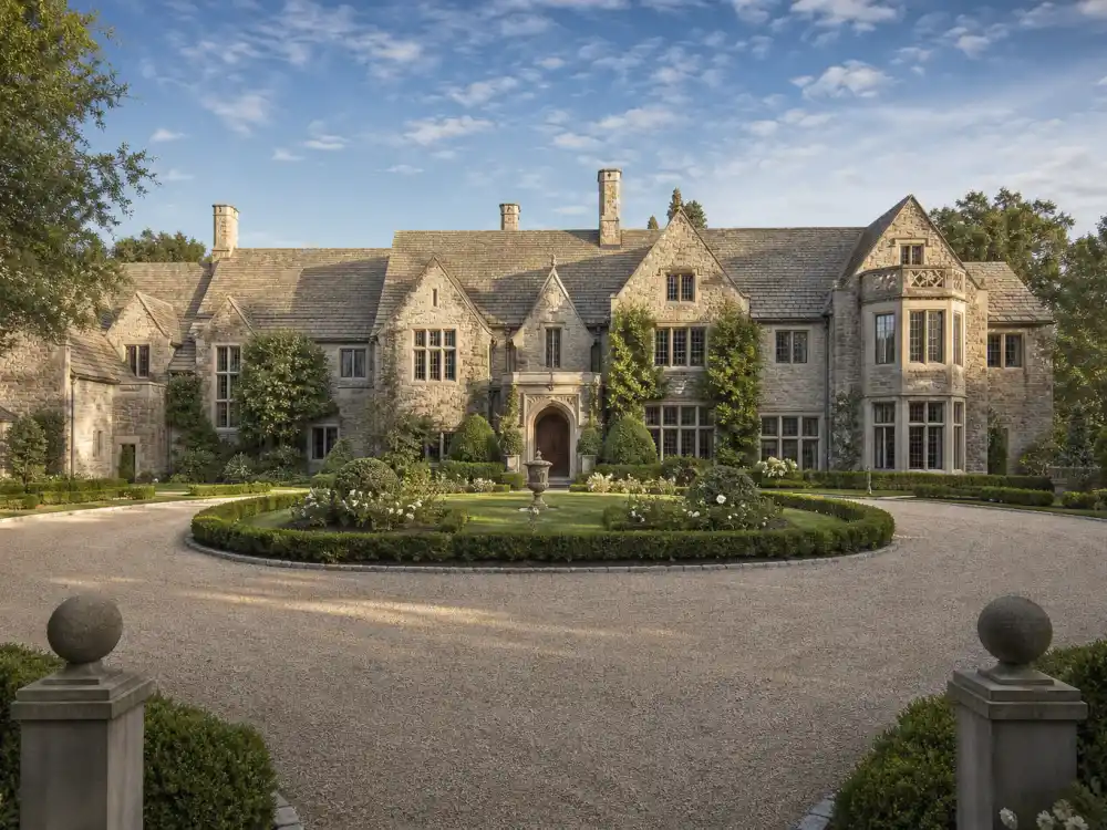 Bel Air English manor — a key Beyonce house in the Carter real estate portfolio