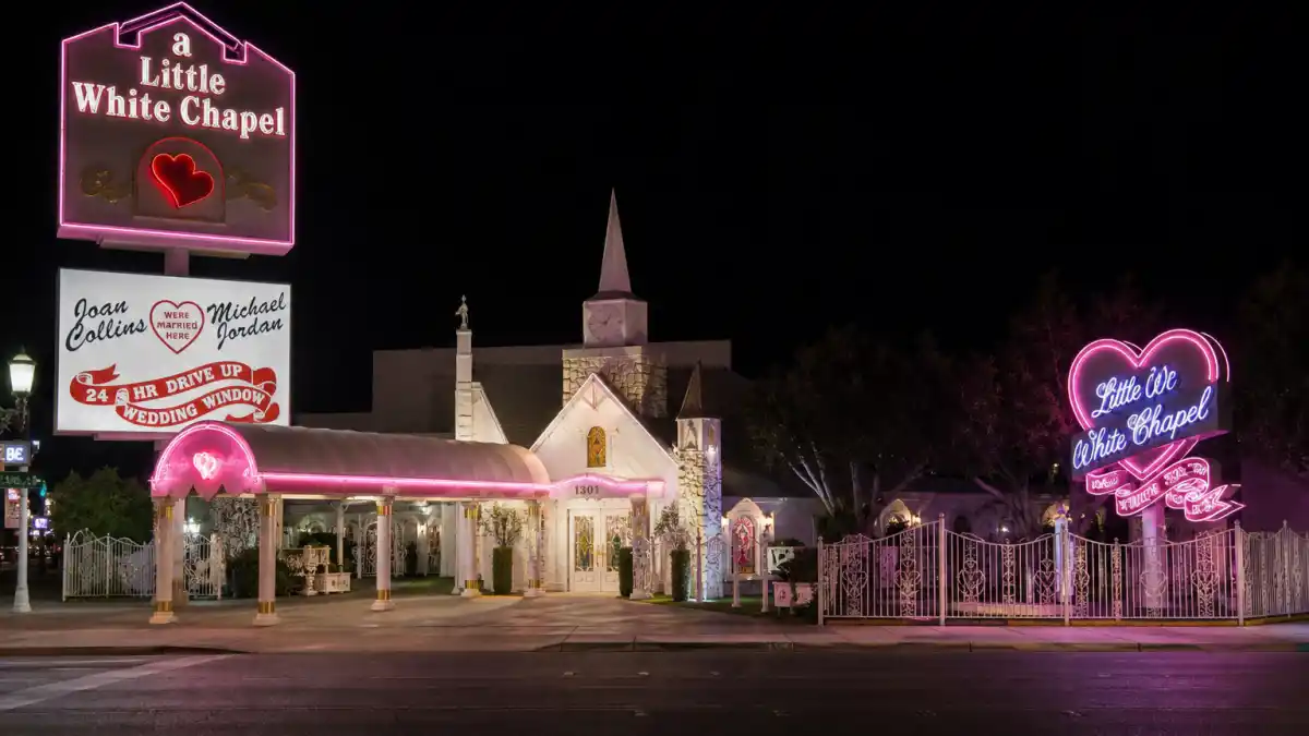 Las Vegas wedding chapel at night where Jennifer Lopez and Ben Affleck married before their divorce