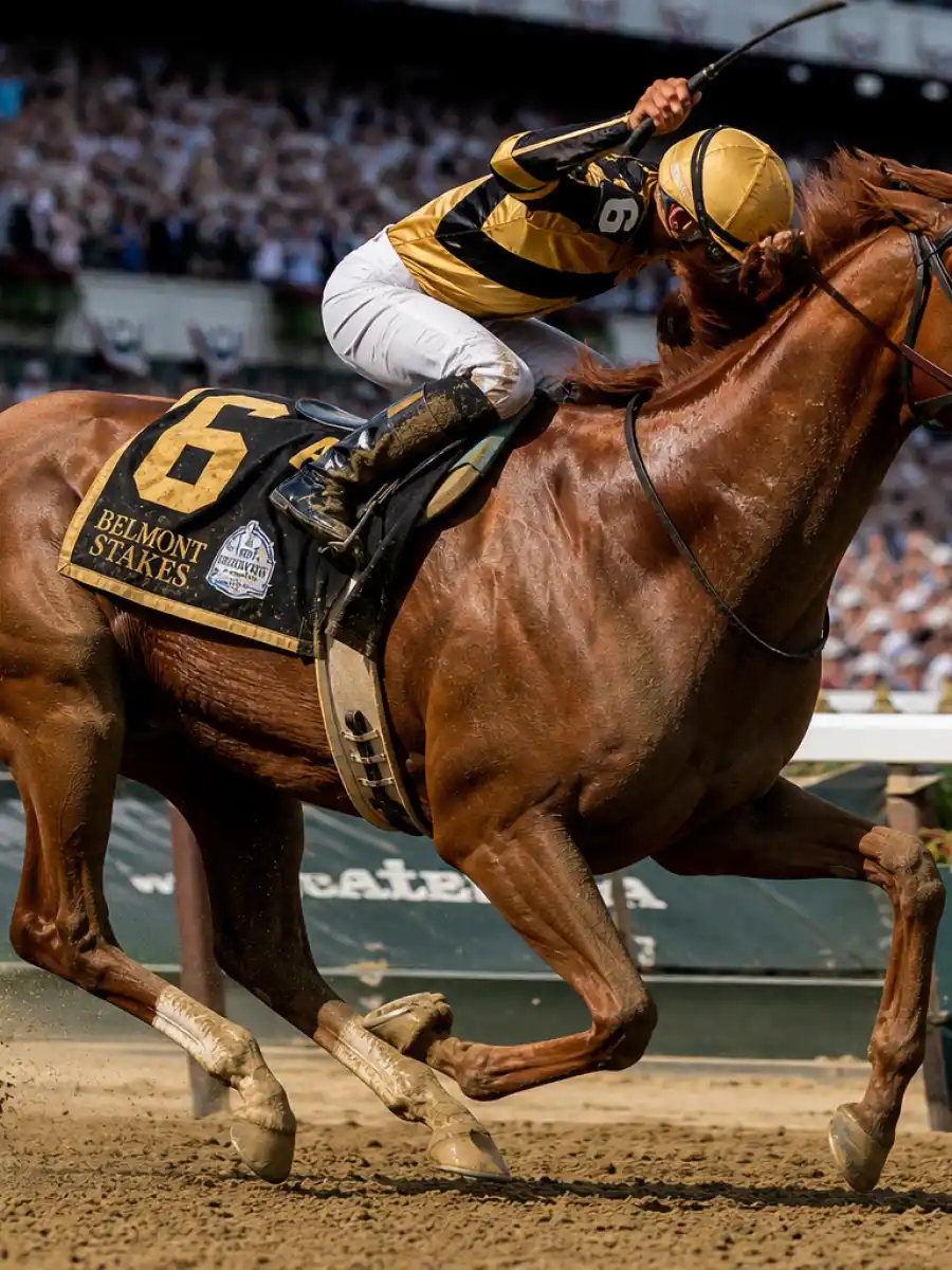 Kentucky Derby 2026 Golden Tempo winning the race