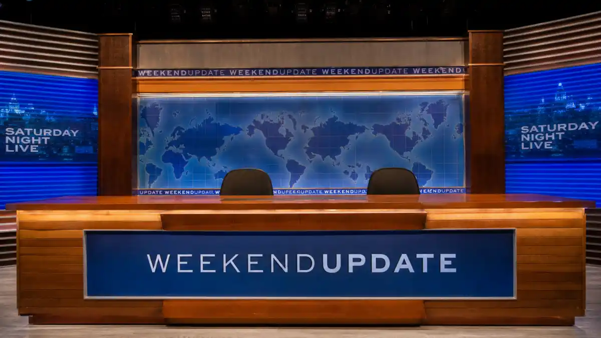 Weekend Update desk set where Scarlett Johansson met the man she is now married to, Colin Jost