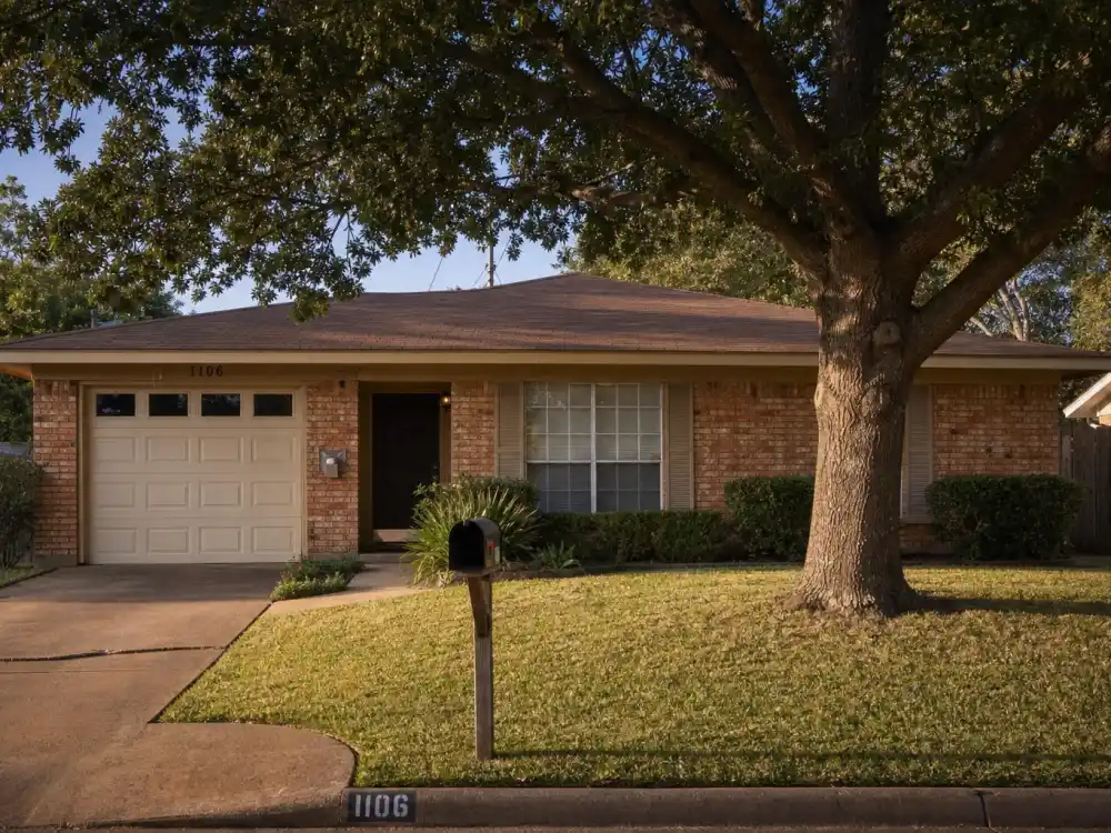 Modest Grand Prairie Texas red brick ranch where Selena Gomez lived as a child before fame