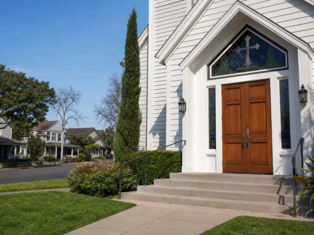 Small-town church exterior for the 7th Heaven cast where are they now minister-family community backdrop