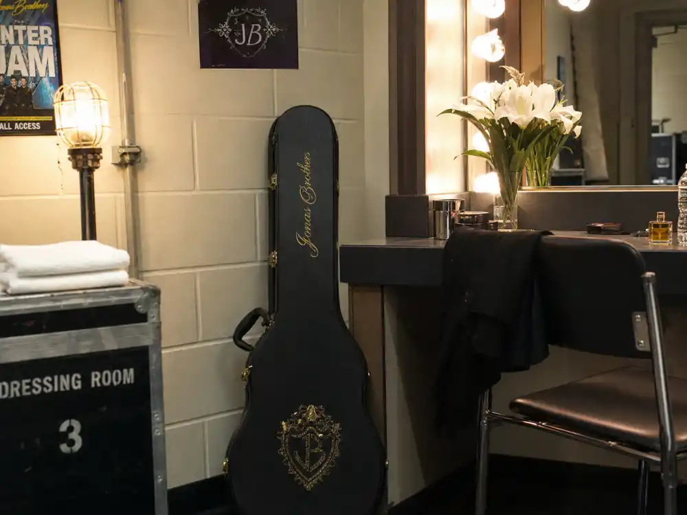 Backstage theater dressing room for where is Avan Jogia now as Beck Oliver on Victorious