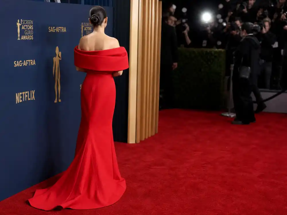 SAG Awards cherry-red column gown fashion gamble in biggest red carpet fashion risks that paid off peer-voted actor awards history