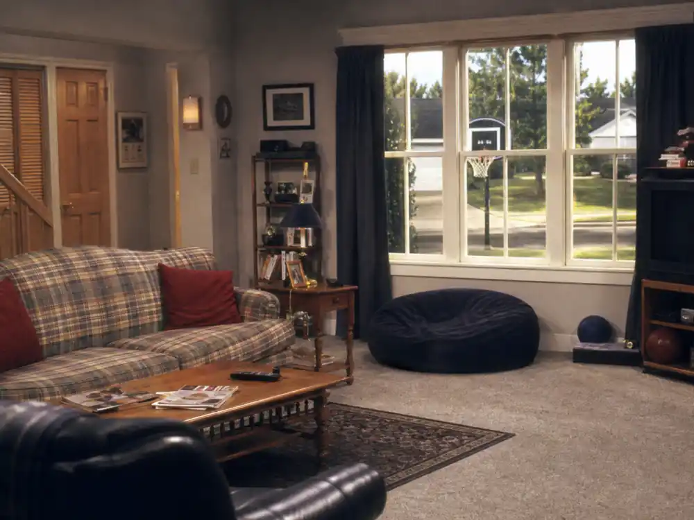 Suburban living room for what happened to Christy Carlson Romano as Ren Stevens on Even Stevens 2000–2003