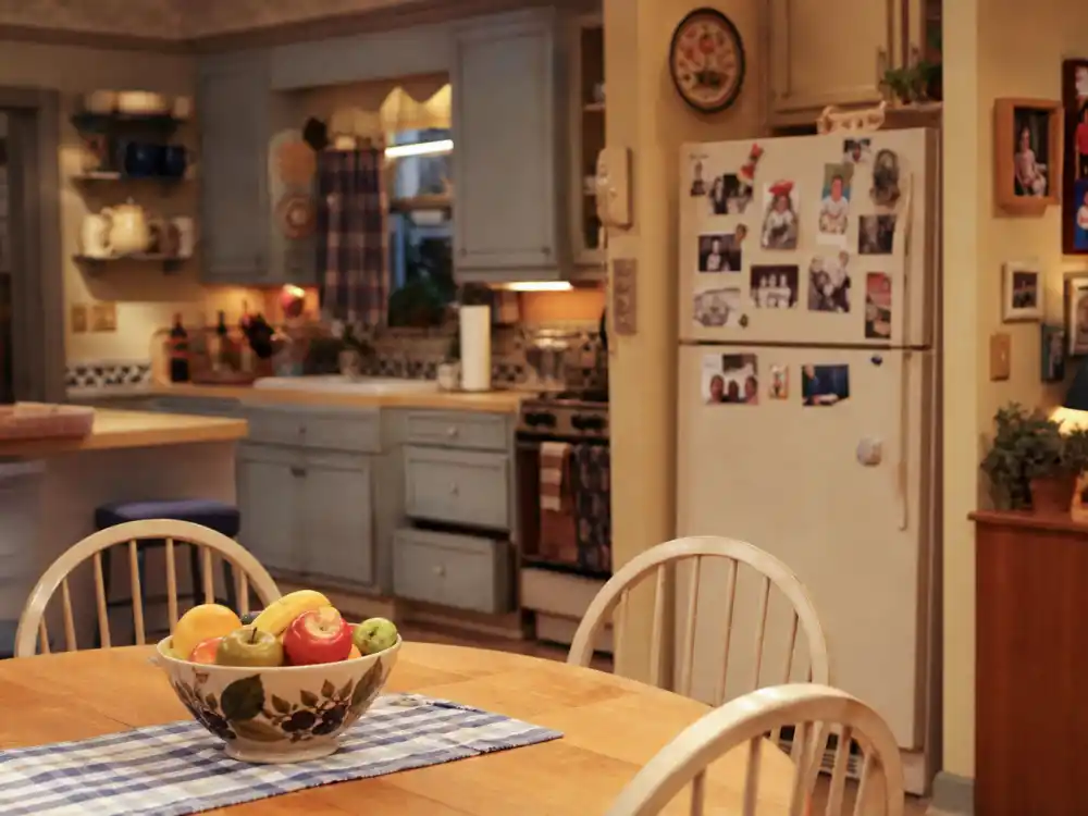 Cozy suburban kitchen dining nook evoking the Everybody Loves Raymond cast where are they now Barone family home interior