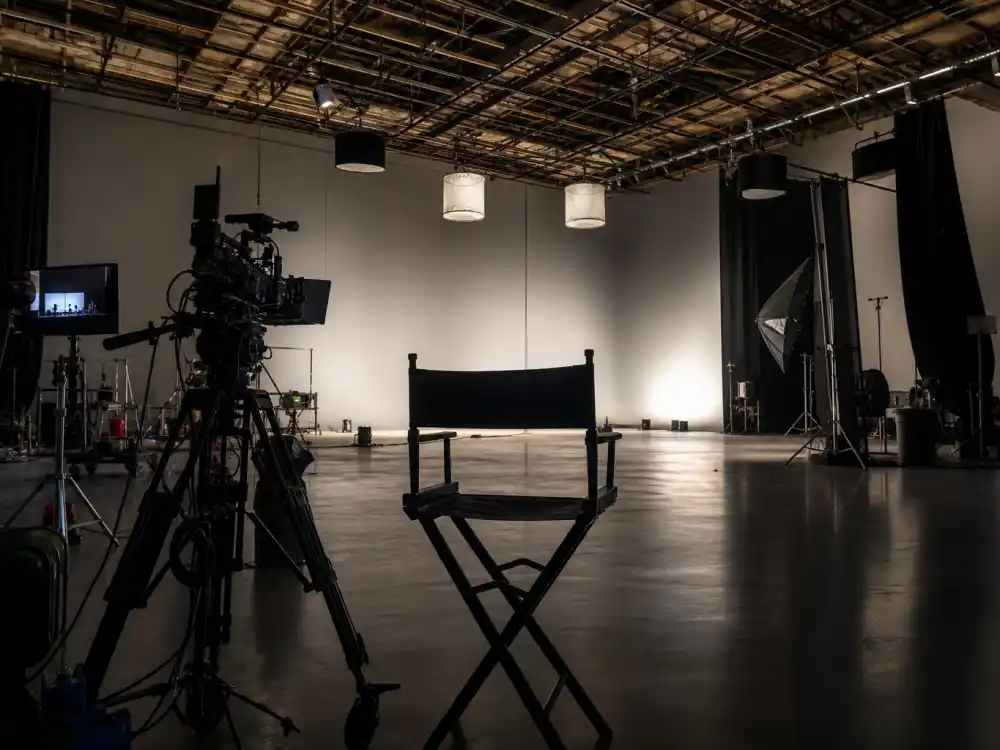 Film studio set reflecting how old is Anne Hathaway career arc from teen princess breakout to Oscar-winning prestige drama and blockbuster reinvention