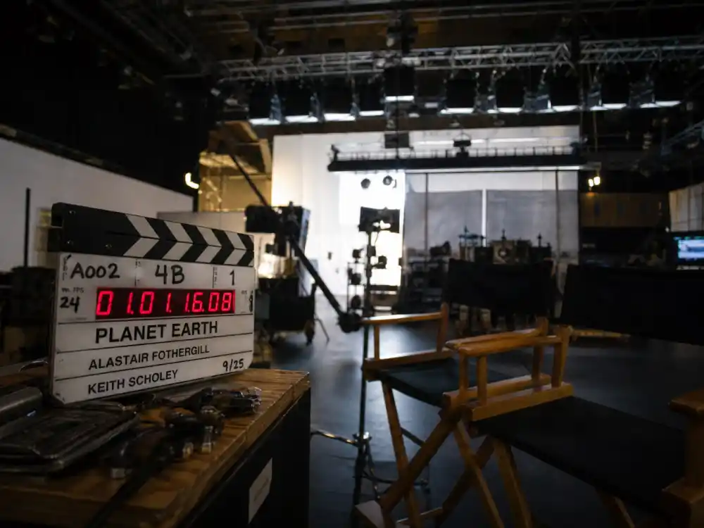Film studio set reflecting how old is Chris Evans career arc from teen comedy roots to blockbuster franchise superstardom and acclaimed post-franchise roles