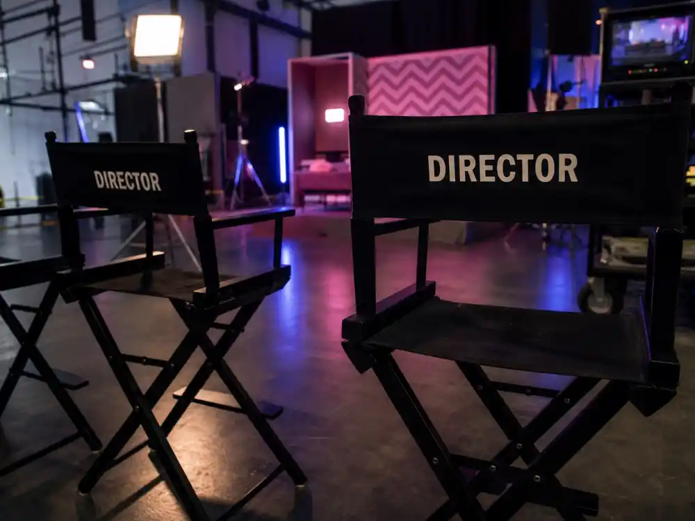 Teen drama television film set reflecting how old is Jacob Elordi career arc from Brisbane roots to global Netflix and HBO stardom across The Kissing Booth and Euphoria