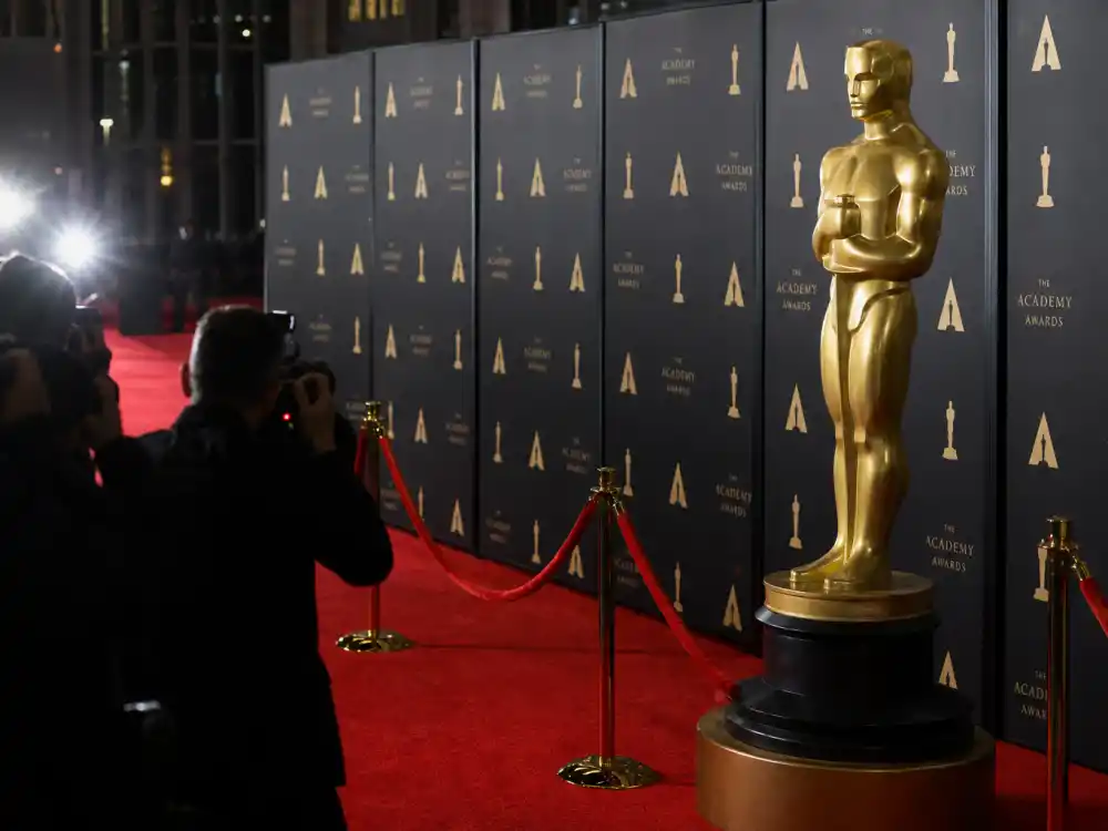 Red carpet premiere display reflecting how old is Meryl Streep at industry peak — record Oscar nomination milestones and three Academy Award wins across five decades