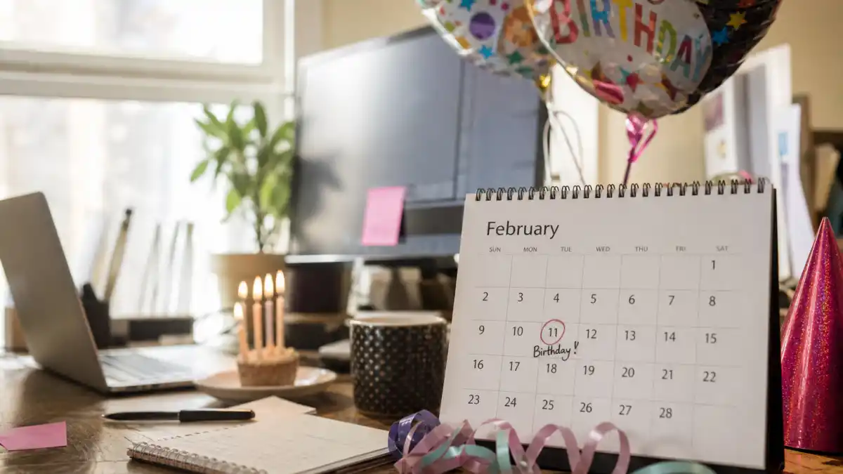 How old is Paul Mescal — desk calendar open to February with birthday decorations marking his Aquarius birth date