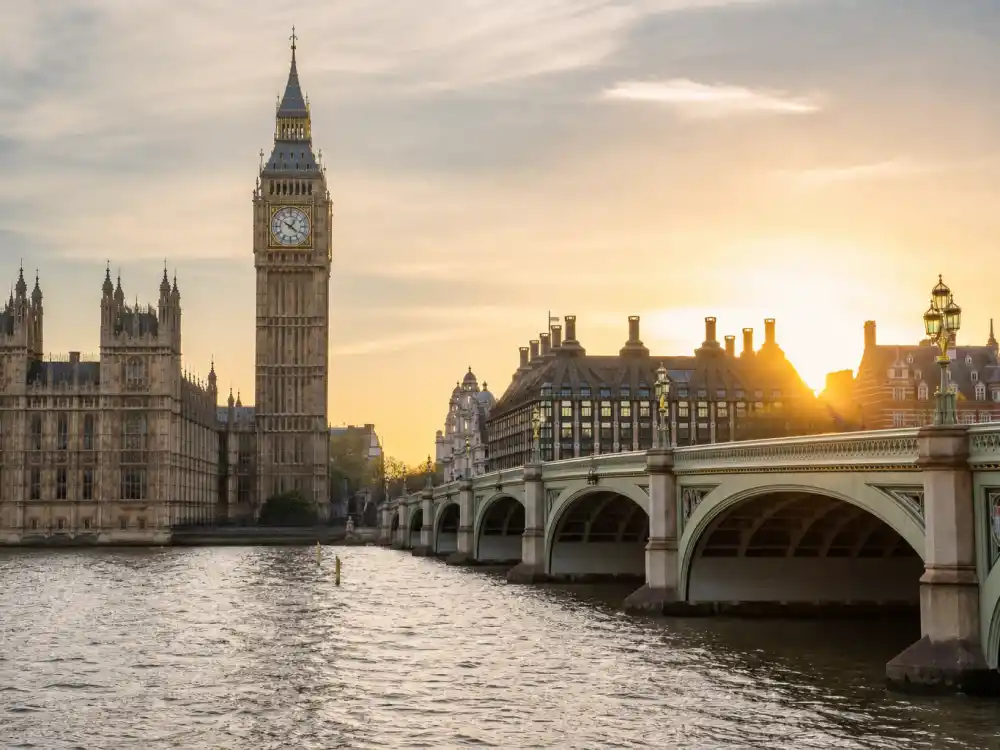 London England skyline evoking how old is Robert Pattinson birthplace — the city where Robert Douglas Thomas Pattinson was born on May 13, 1986