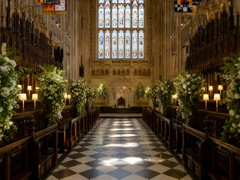 St George Chapel Windsor aisle where Meghan Markle wedding dress designer Givenchy gown debuted at royal ceremony May 2018