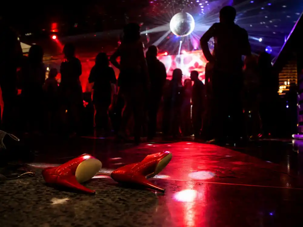 2006 nightclub dance floor for what happened to Nelly Furtado Promiscuous and Maneater pop hits