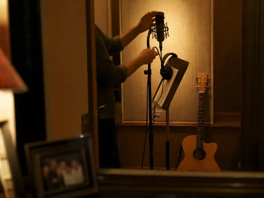 Early 2000s indie pop recording booth for what happened to Nelly Furtado before Whoa Nelly fame