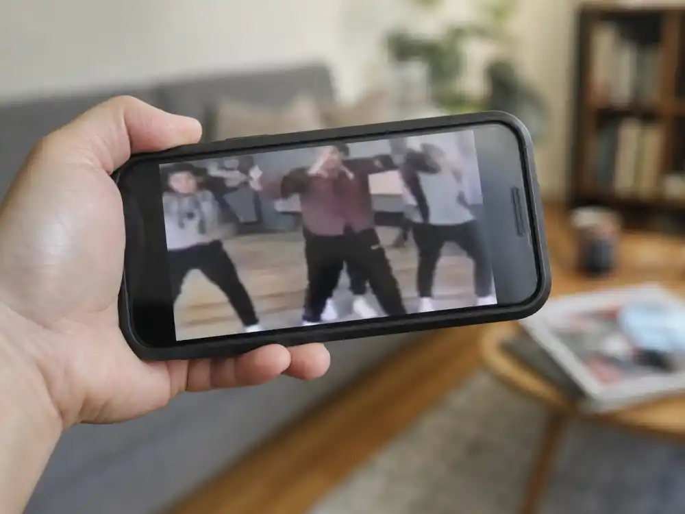 Smartphone meme sharing for what happened to Numa Numa guy and Dragostea Din Tei dance culture