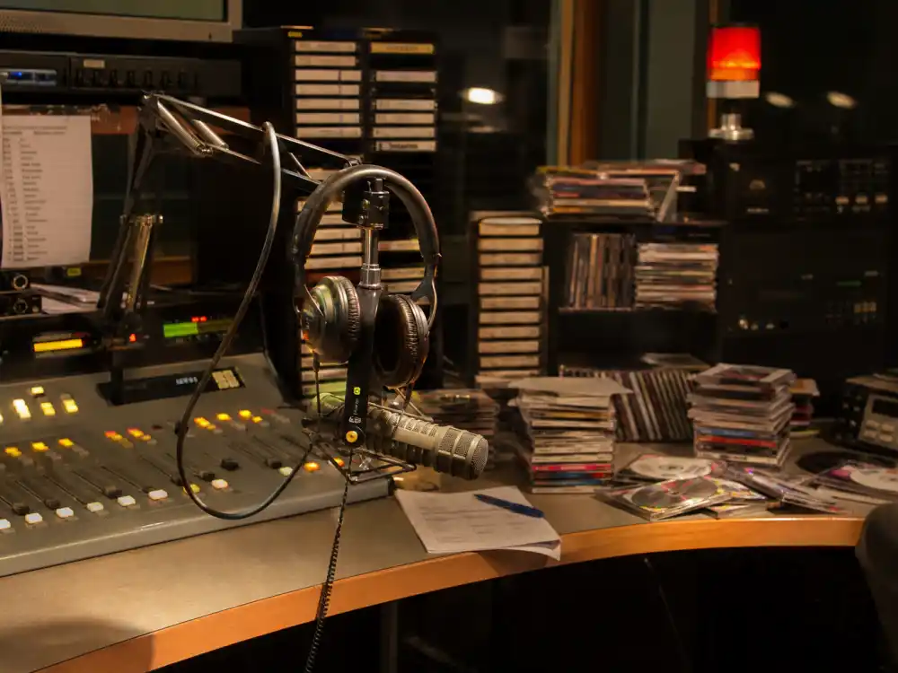 1990s radio DJ booth for one hit wonders where are they now peak TRL and Top 40 era