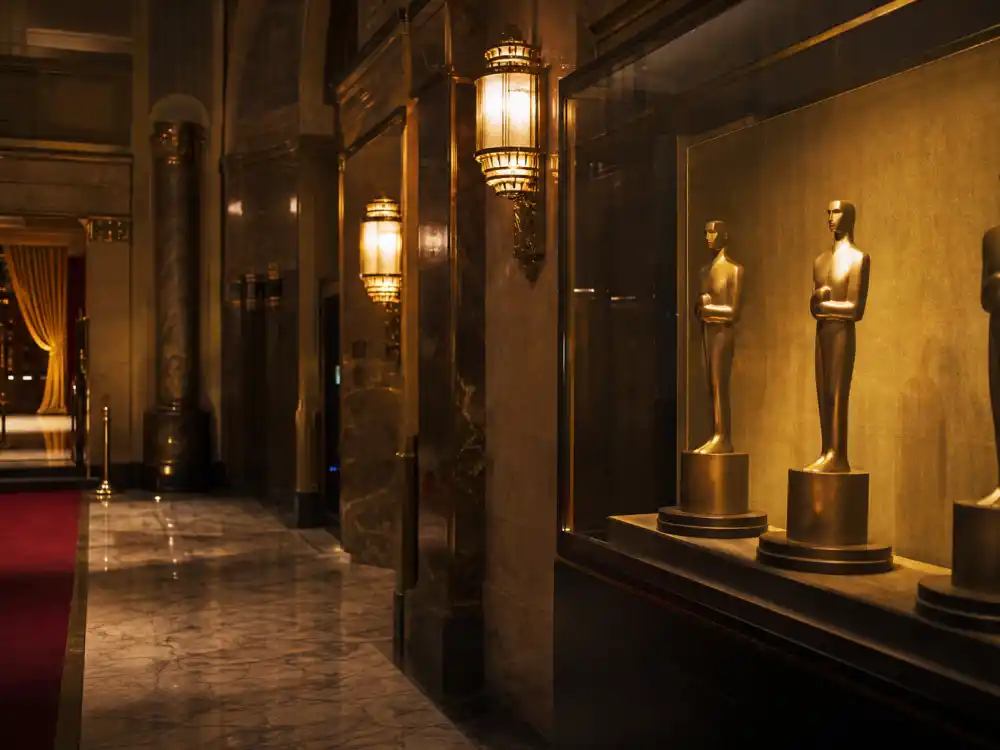 Academy Awards lobby atmosphere for the Oscar best picture winners by year complete list ceremony history guide