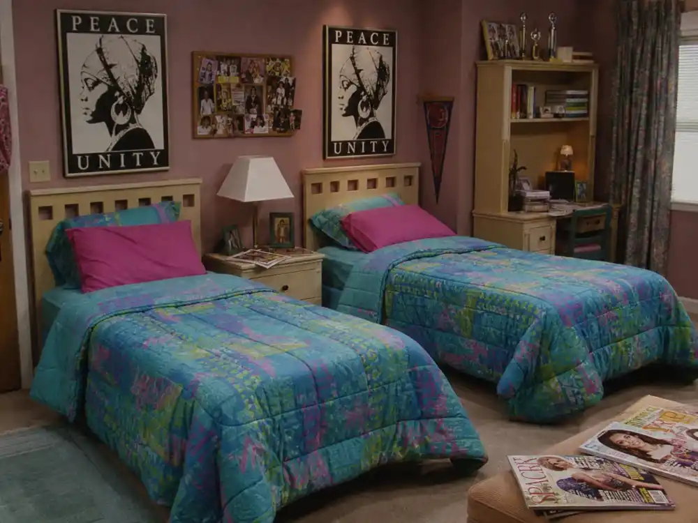 Matching 1990s twin bedroom with colorful decor for the Sister Sister cast where are they now Mowry sisters era