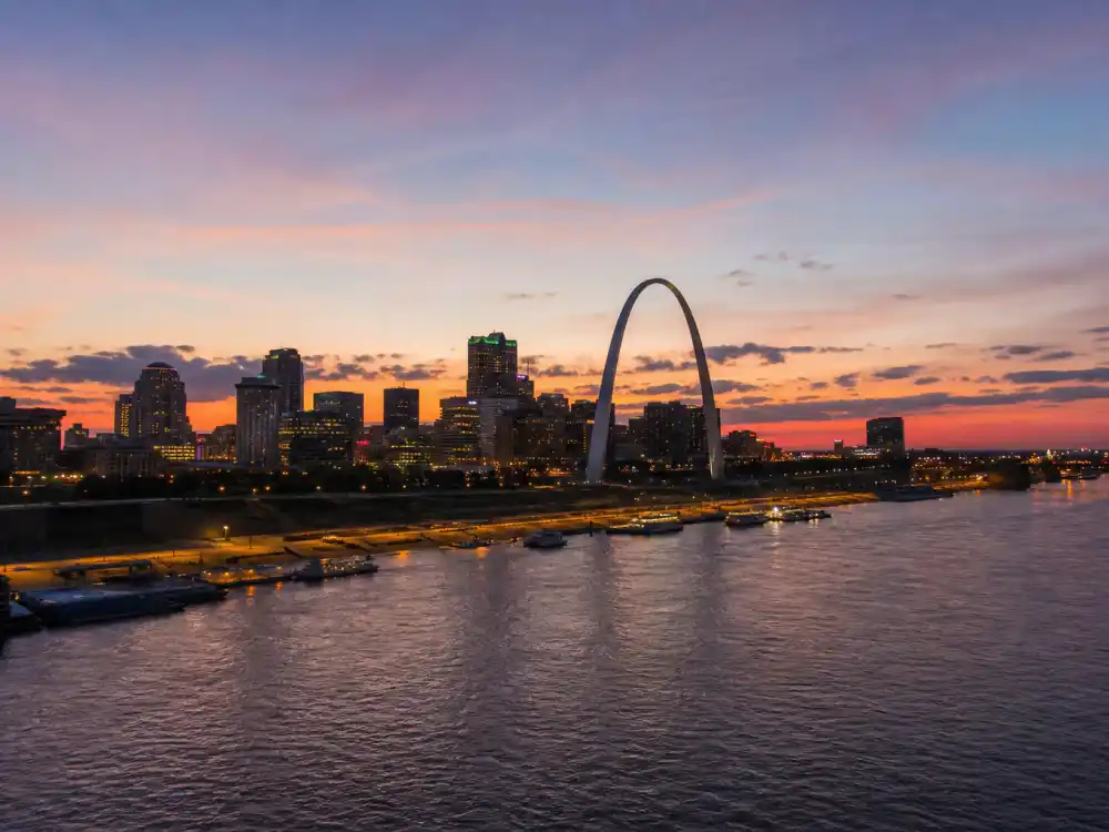 St Louis Missouri skyline evoking SZA age and birthday 2026 birthplace — St. Louis where Solána Imani Rowe was born November 8, 1989