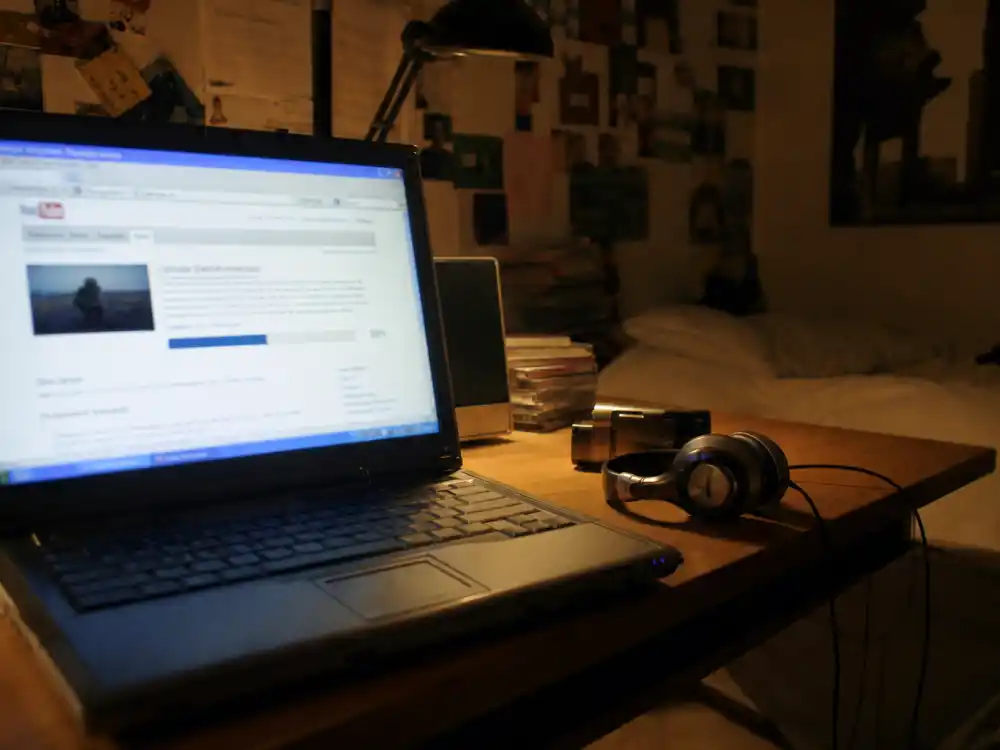 Early 2007 bedroom desk upload setup for what happened to Tay Zonday and the Chocolate Rain breakthrough