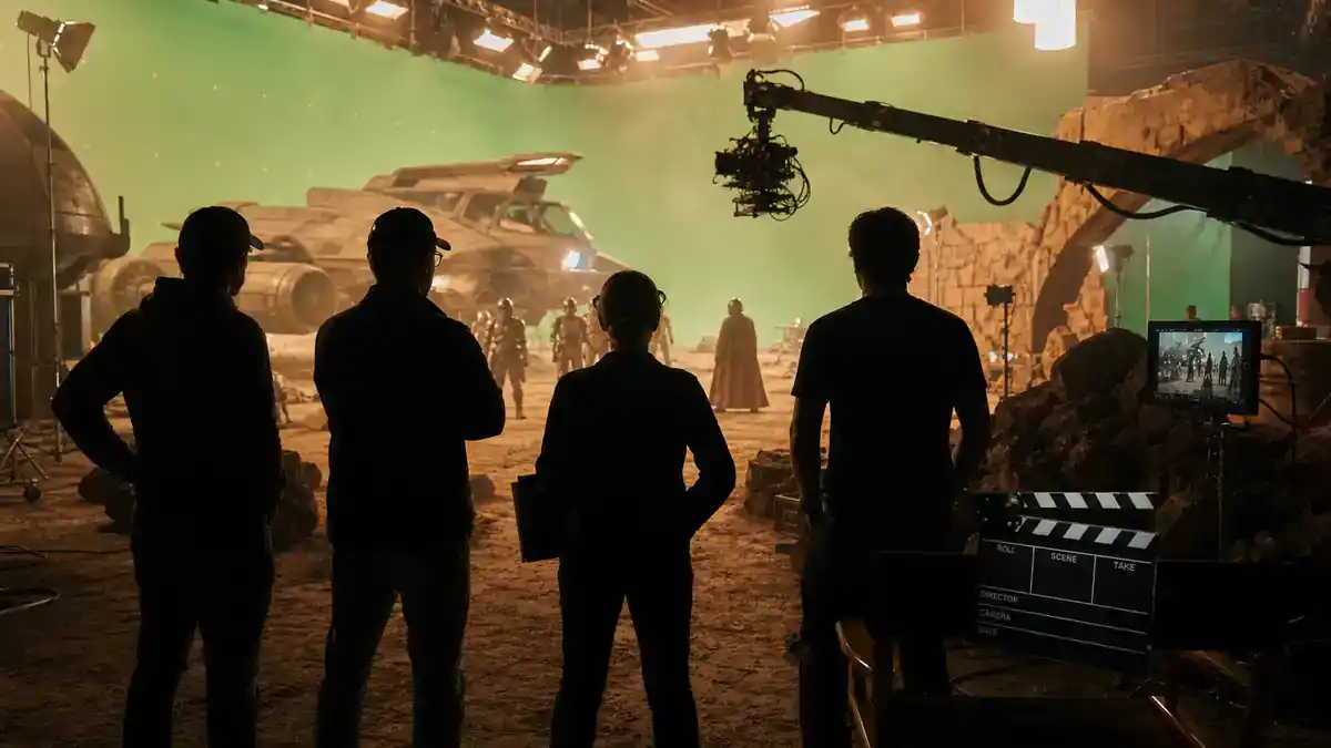 Fantastic Four First Steps cast and plot guide — Hollywood sci-fi film crew on green screen stage with clapperboard and lighting rigs, editorial production reference