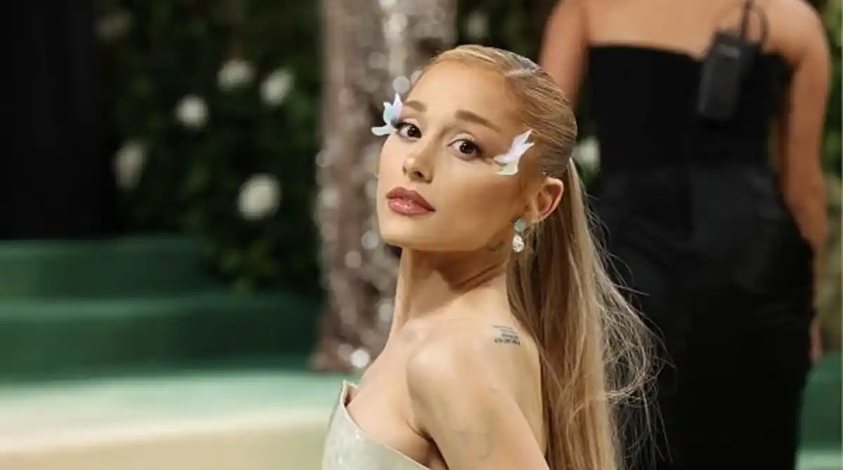 Ariana Grande Before and After: Lip Filler, Botox, Weight Loss, and Transformation